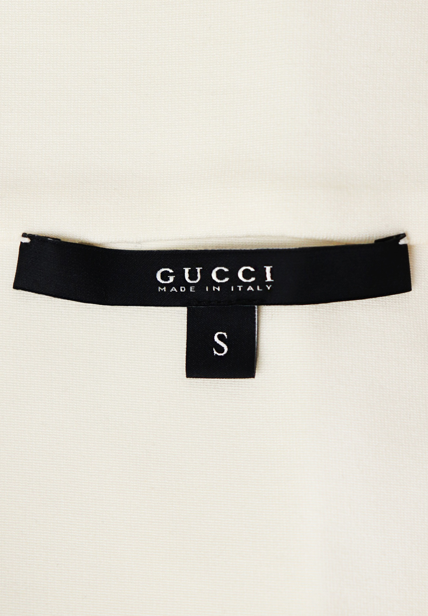 Белый топ Gucci с пряжкой