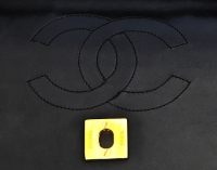 Маленькая сумка Chanel на цепочке