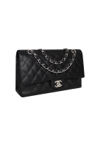Стеганая сумка Chanel Classic Flap