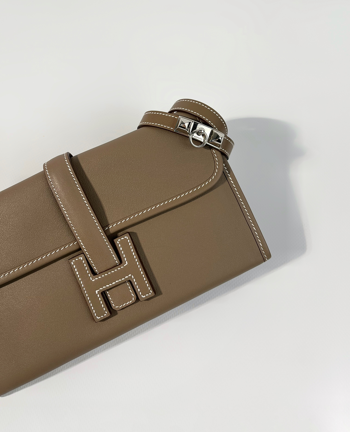 Браслет Hermès Rivale Double Tour Etoupe Swift