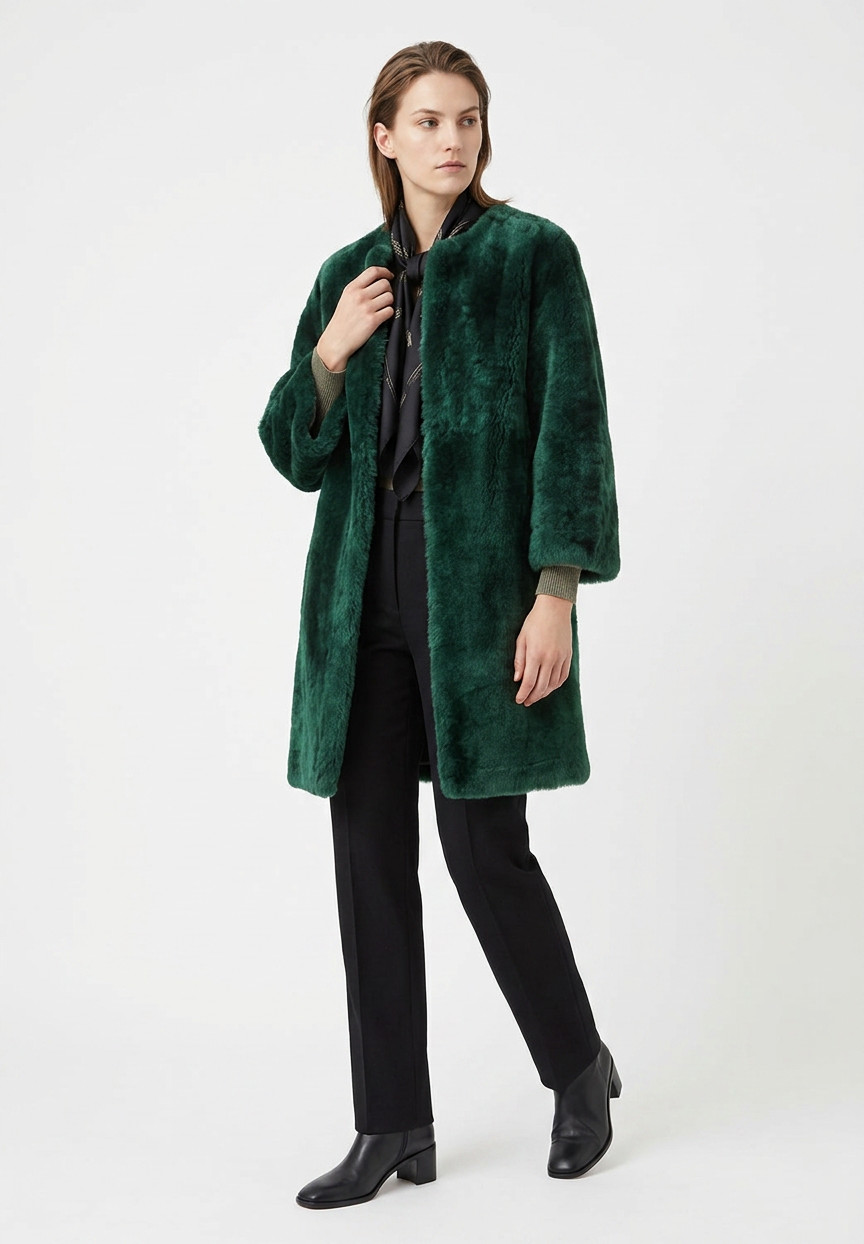 Шуба Yves Saint Laurent из меха ягненка 