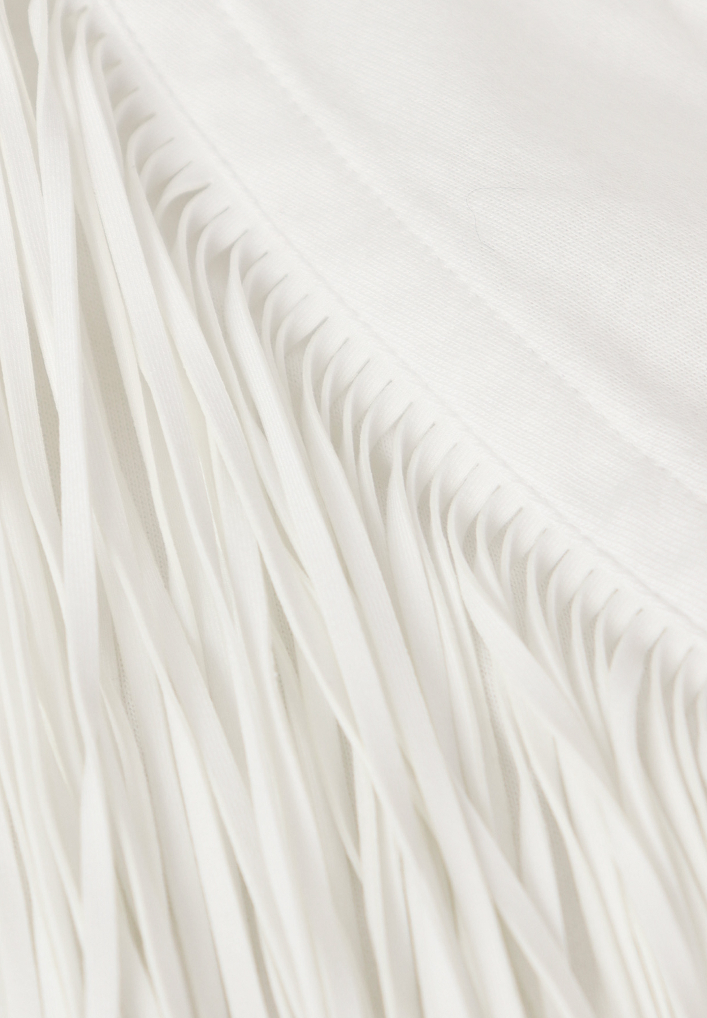 Футболка Fendi с пайетками и бахромой