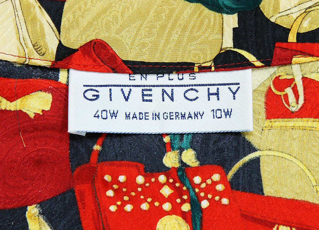 Шелковая блузка Givenchy