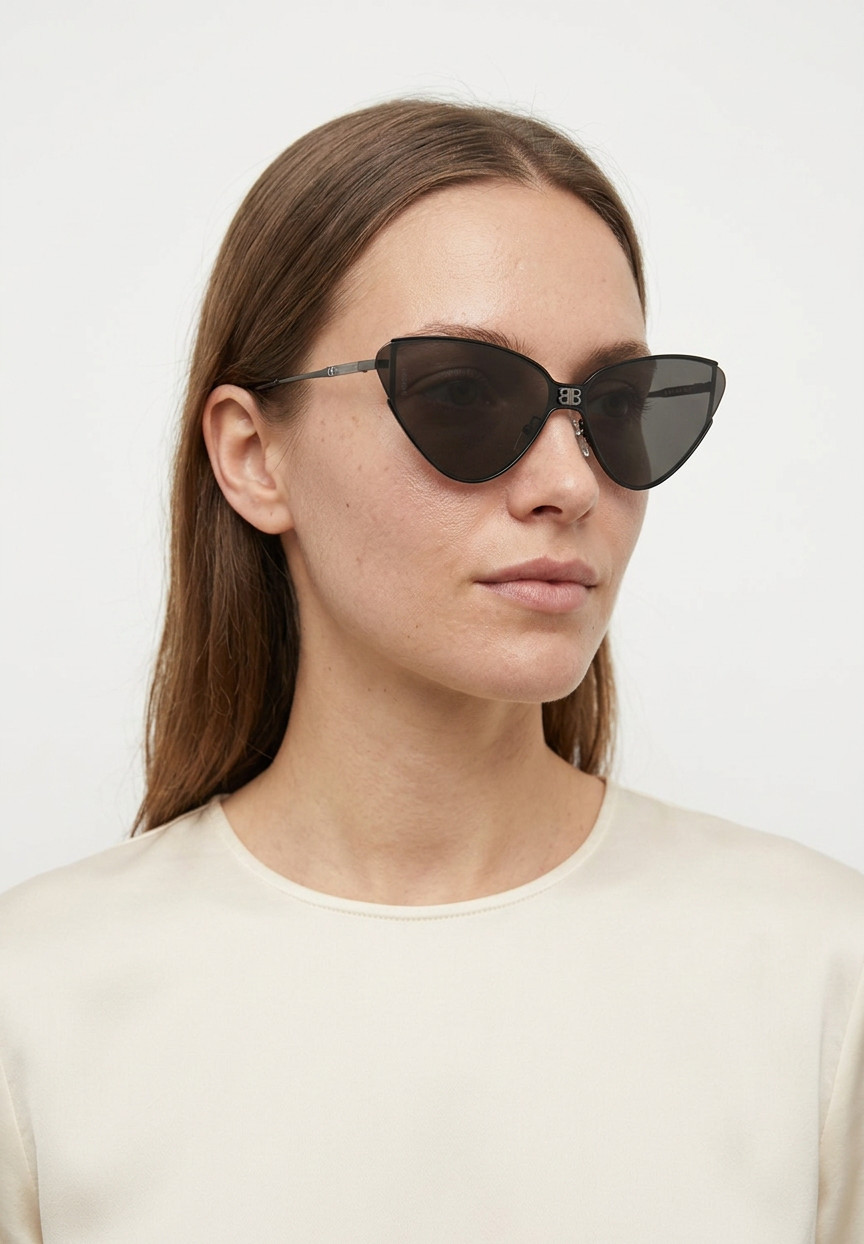 Черные солнцезащитные очки Balenciaga