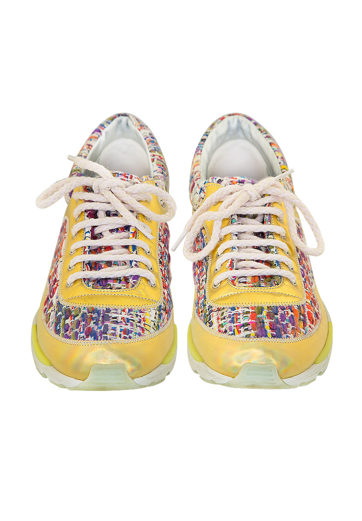 Твидовые кроссовки Chanel