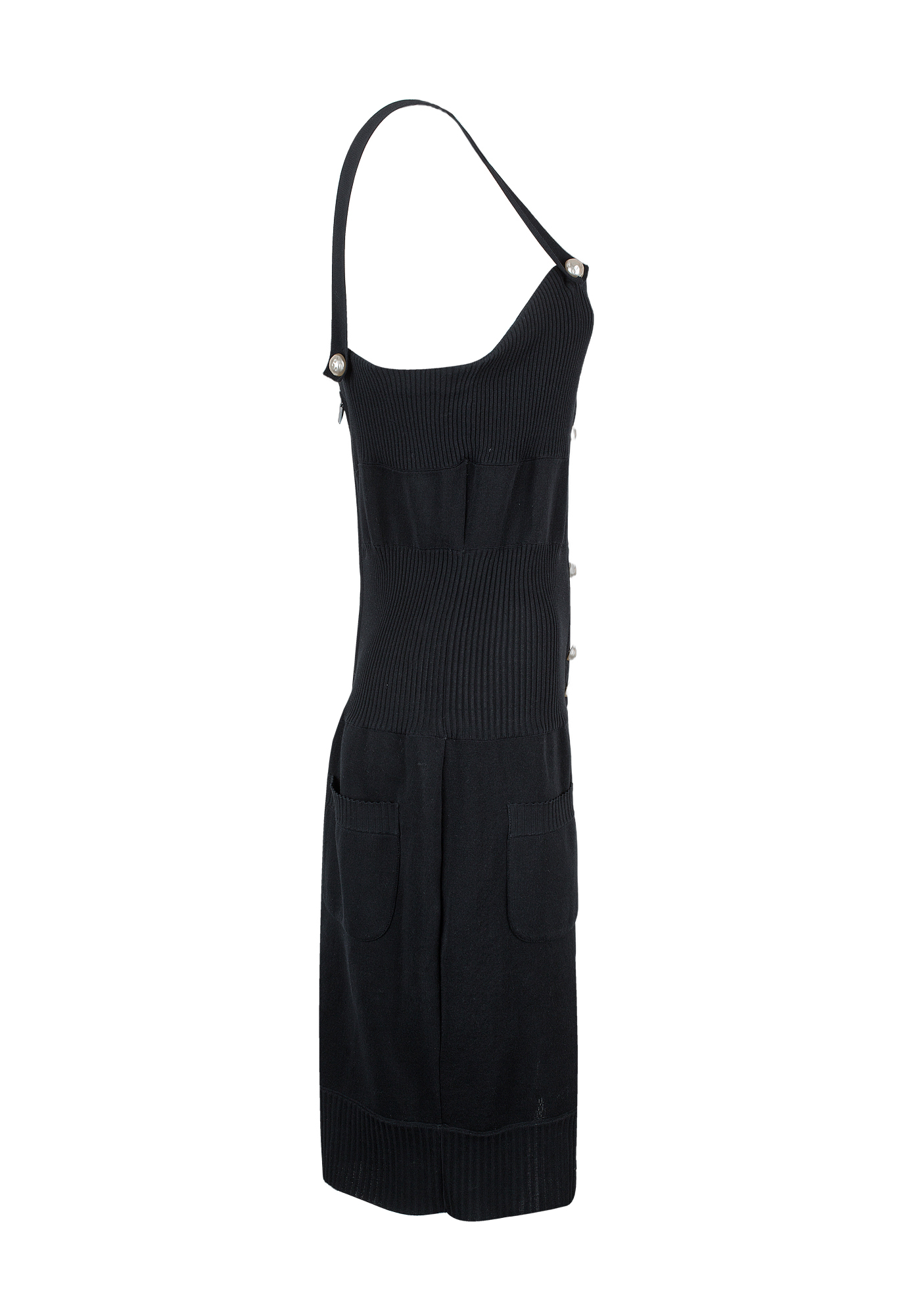 Черный сарафан Chanel с жемчужными пуговицами