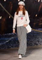 Кашемировый свитер Chanel La Pausa