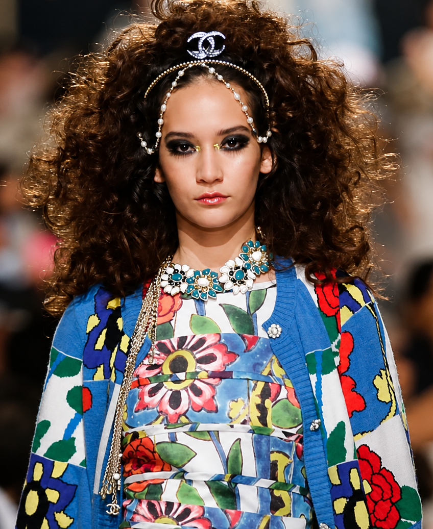 Заколка для волос Chanel с кристаллами