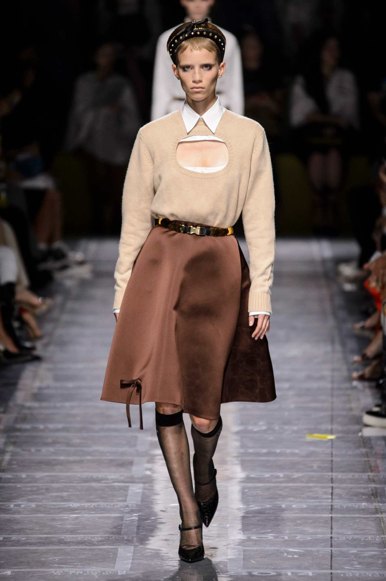 Черный объемный ободок Prada