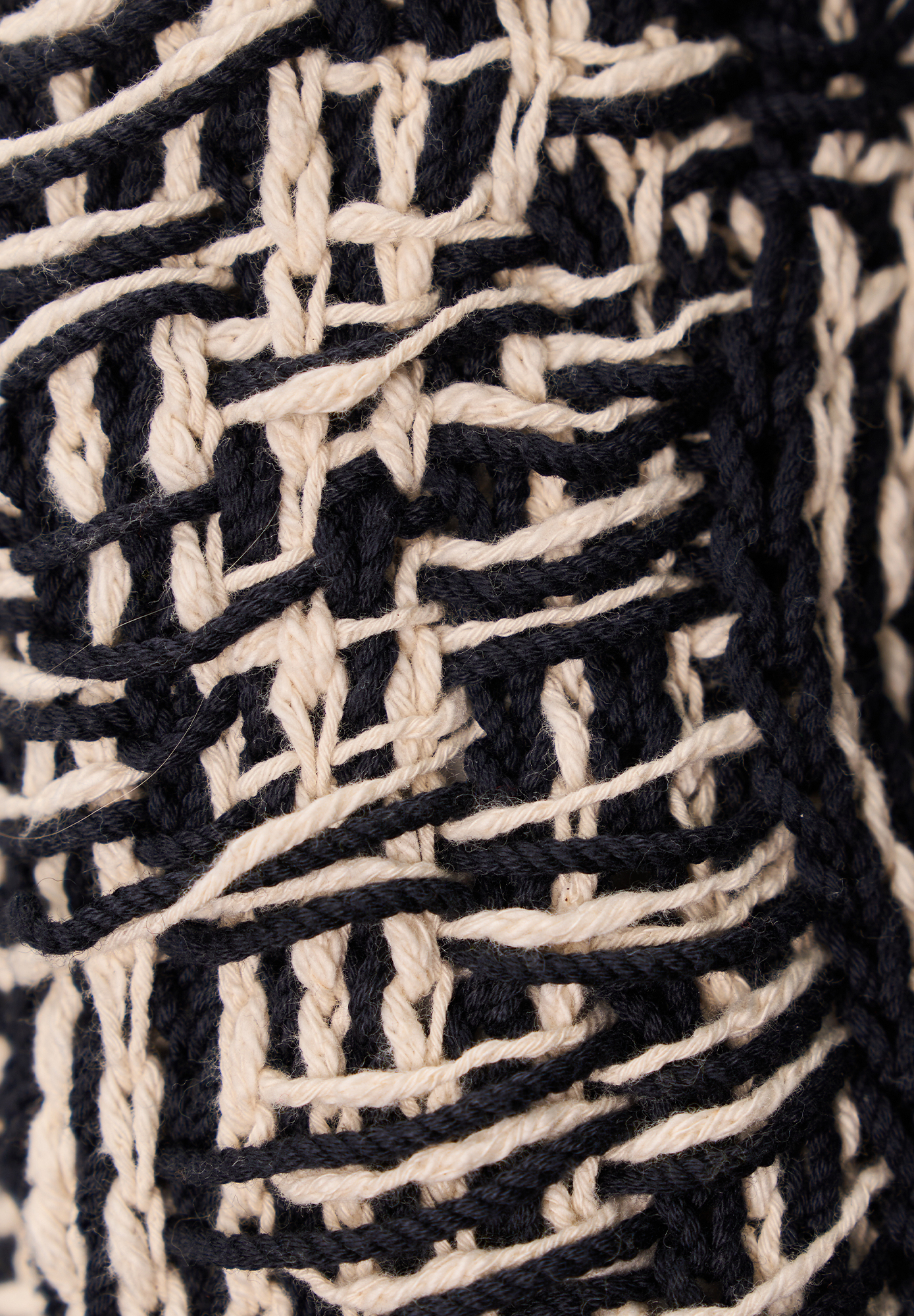 Черно-белый свитер Bottega Veneta