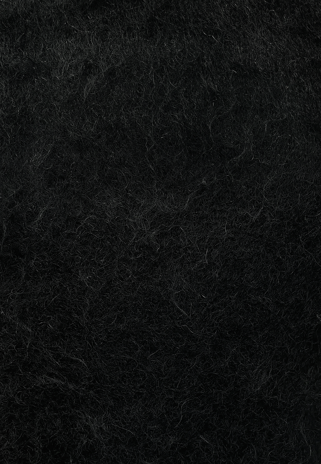 Чёрный свитер №21