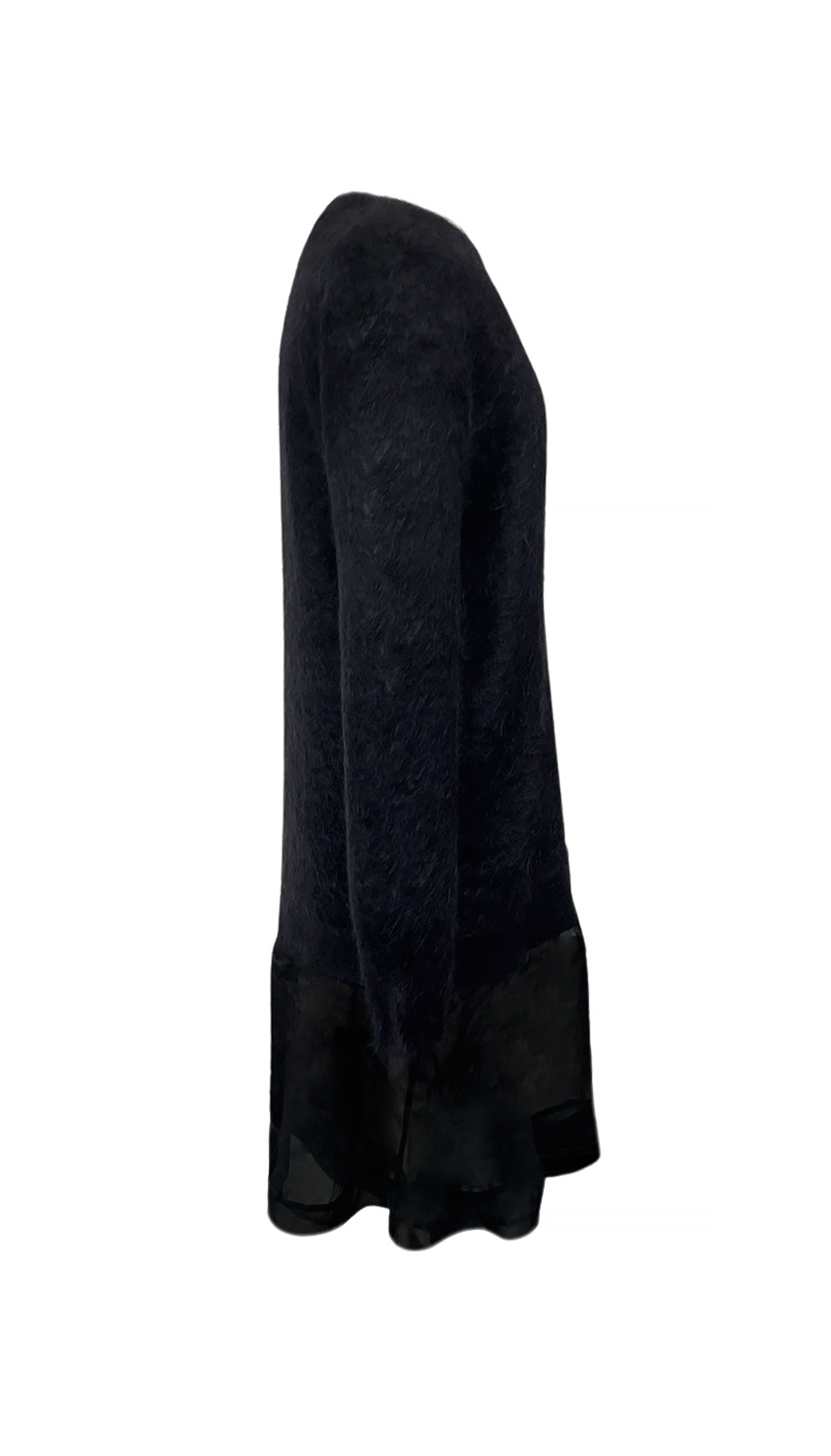 Чёрный свитер №21