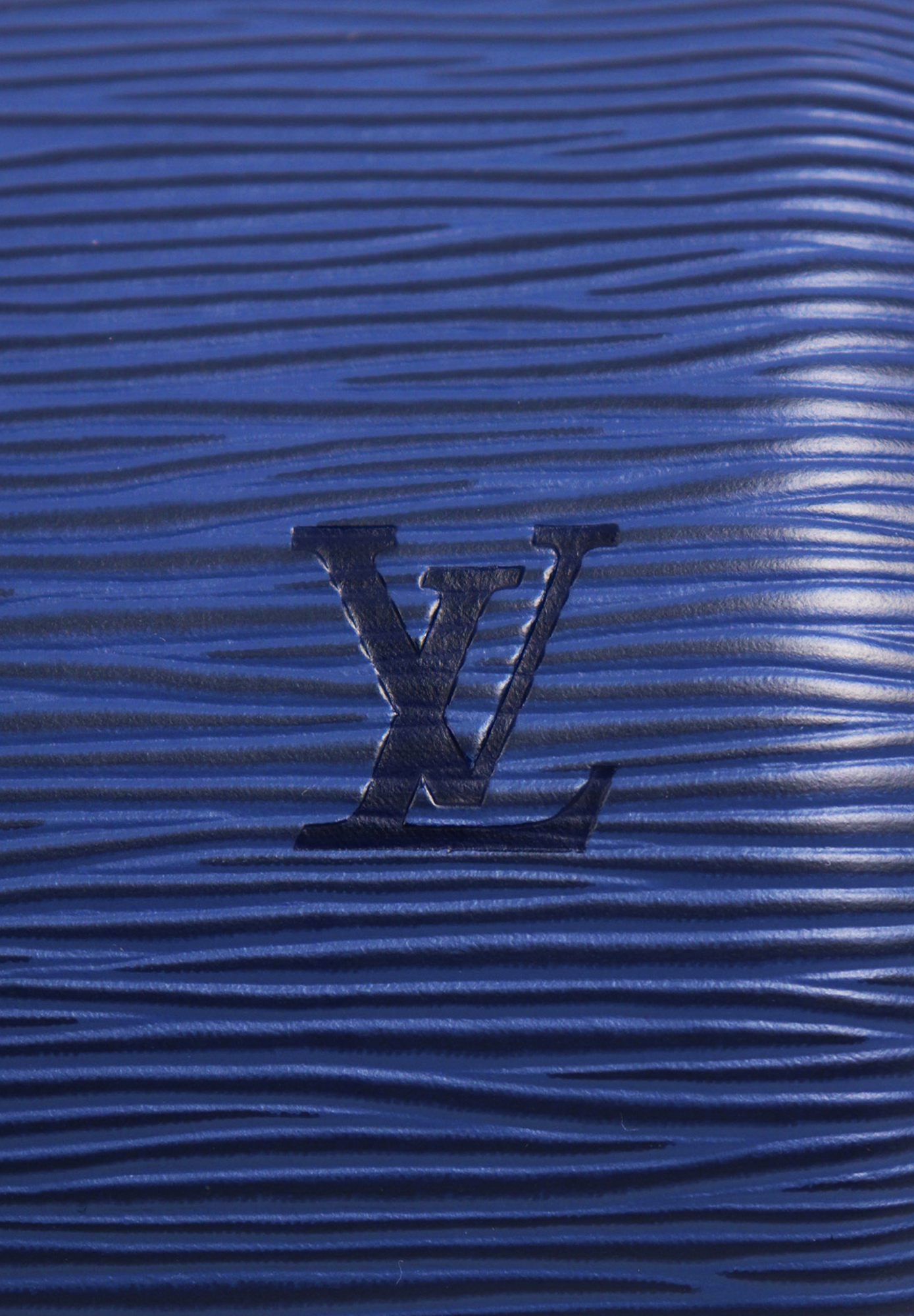 Сумка Louis Vuitton Soufflot Epi