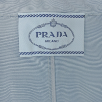Голубой тренч Prada