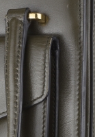 Темно-зеленая сумка Prada