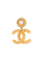 Серьги Chanel с жемчужинами и логотипом 