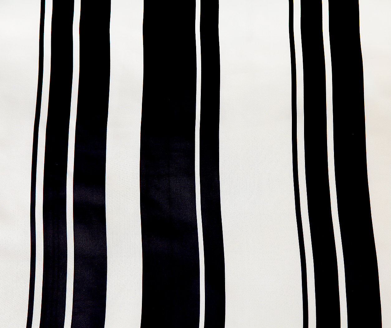 Шелковый платок Escada