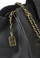 Черная сумка Chanel Supermodel Tote