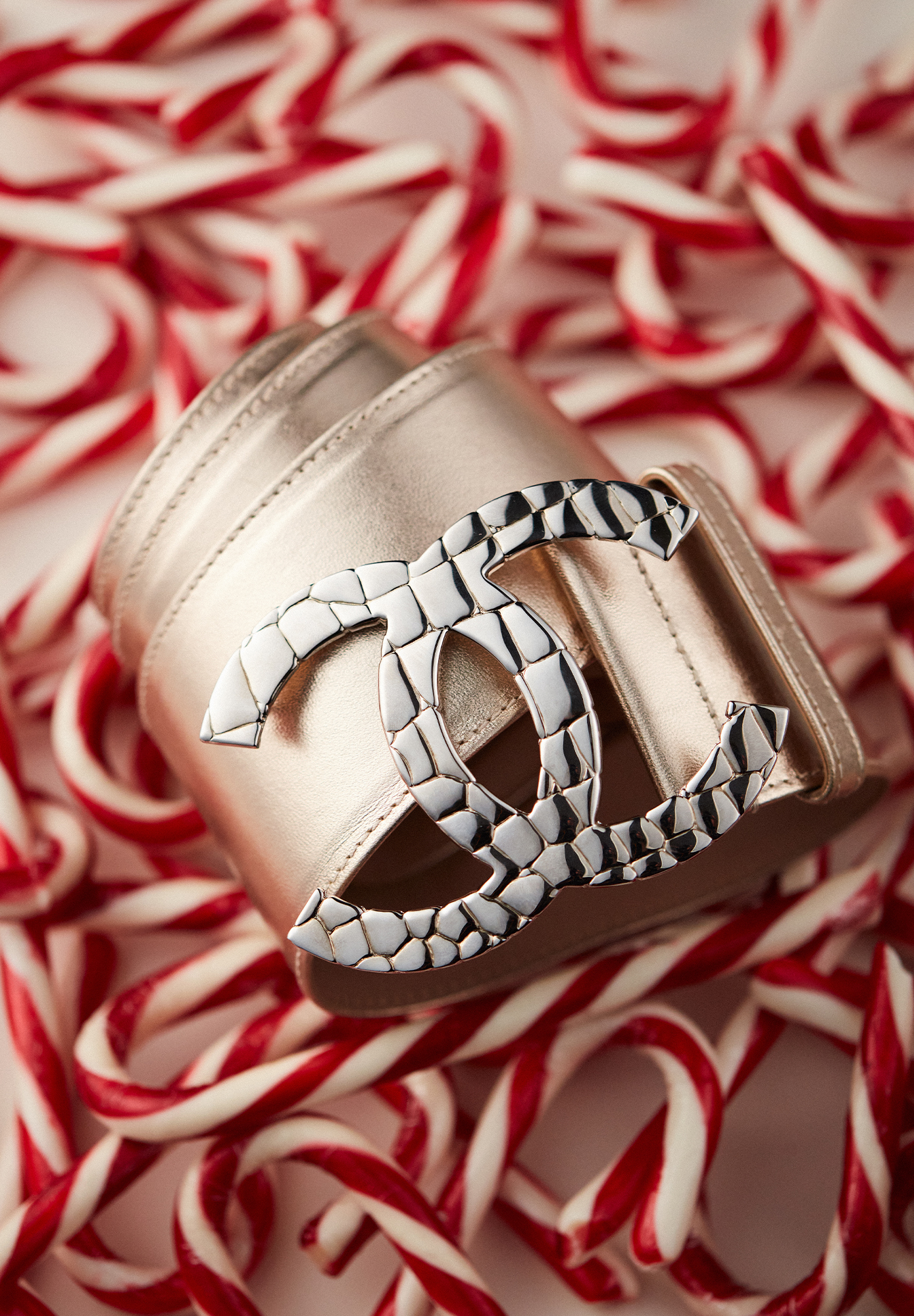 Ремень Chanel с логотипом