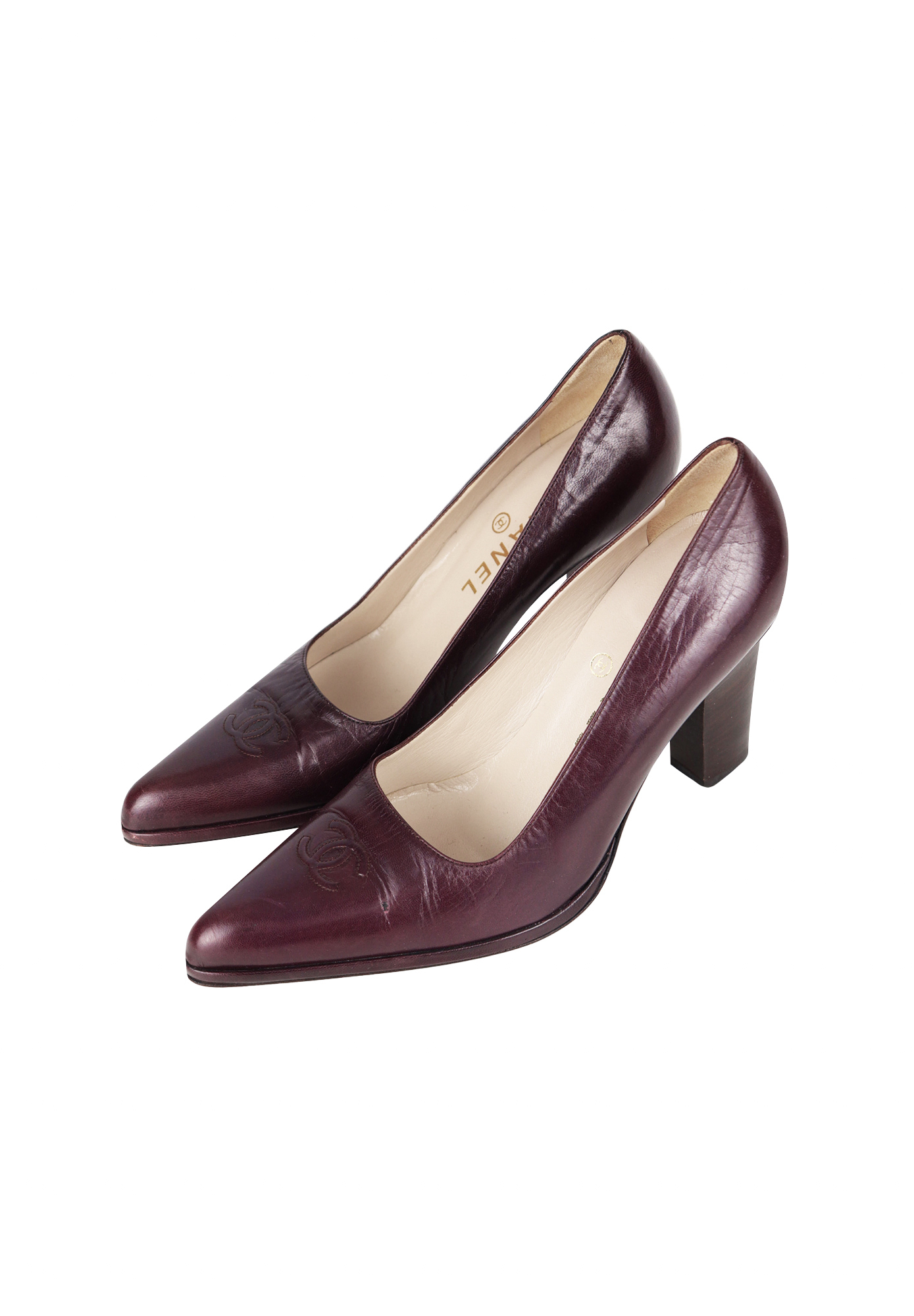 Туфли Chanel с логотипом