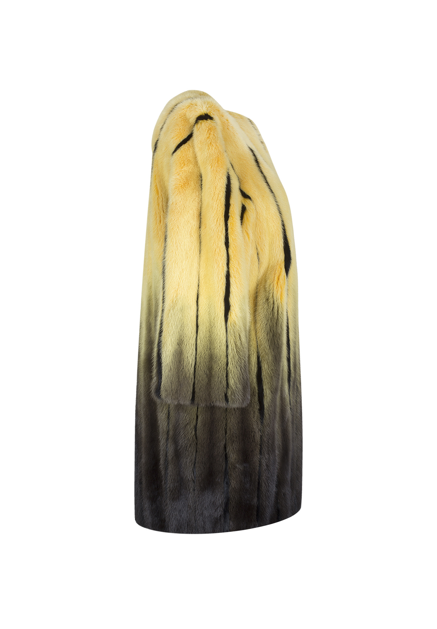 Желтая шуба Fendi