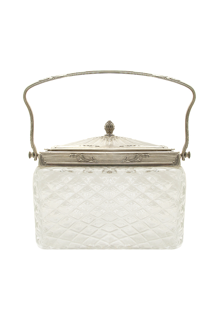 Хрустальный сундучок с ручкой и крышкой
