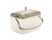 Хрустальный сундучок с ручкой и крышкой