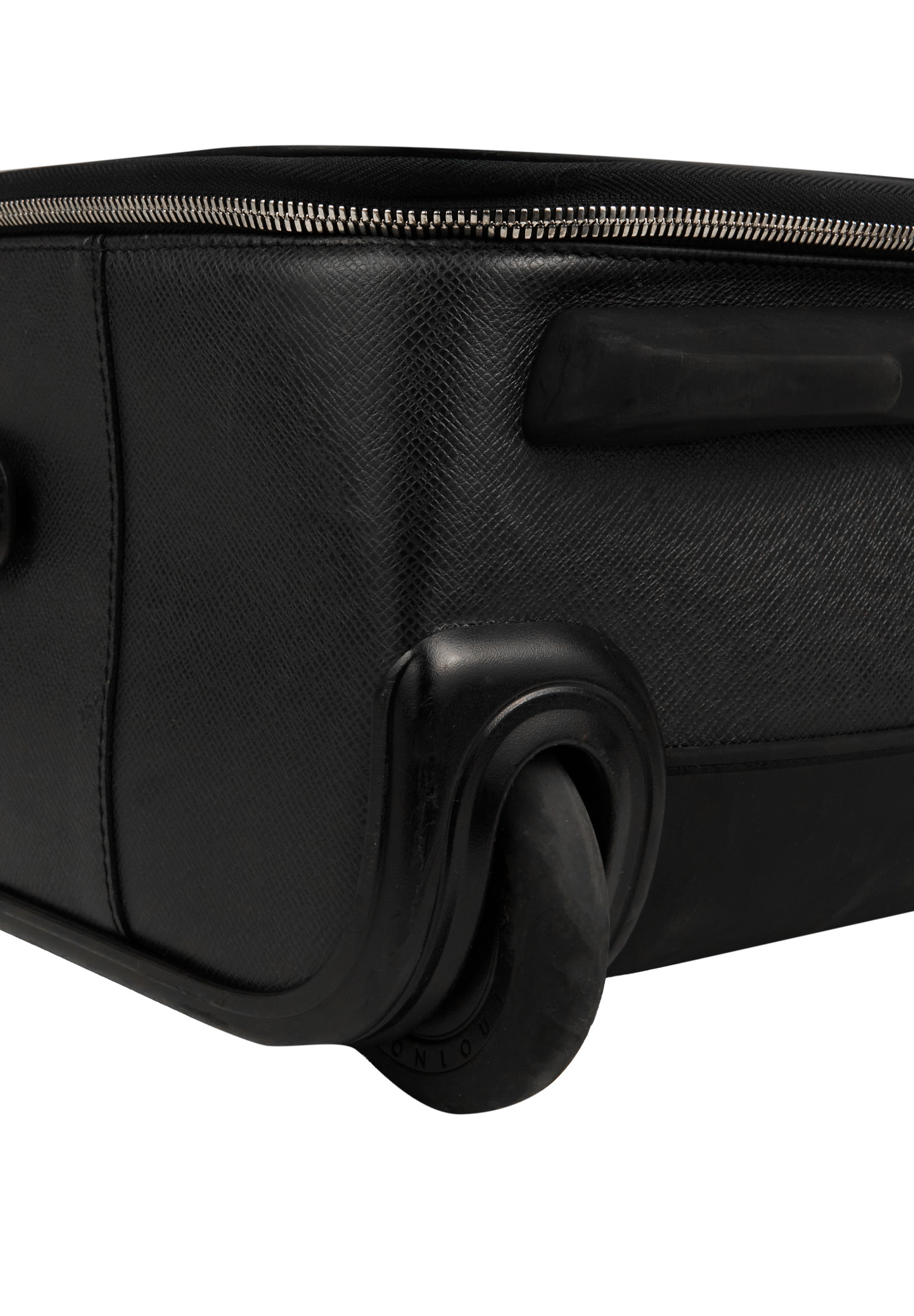 Чемодан Louis Vuitton Pégase Black Taiga Leather 55 