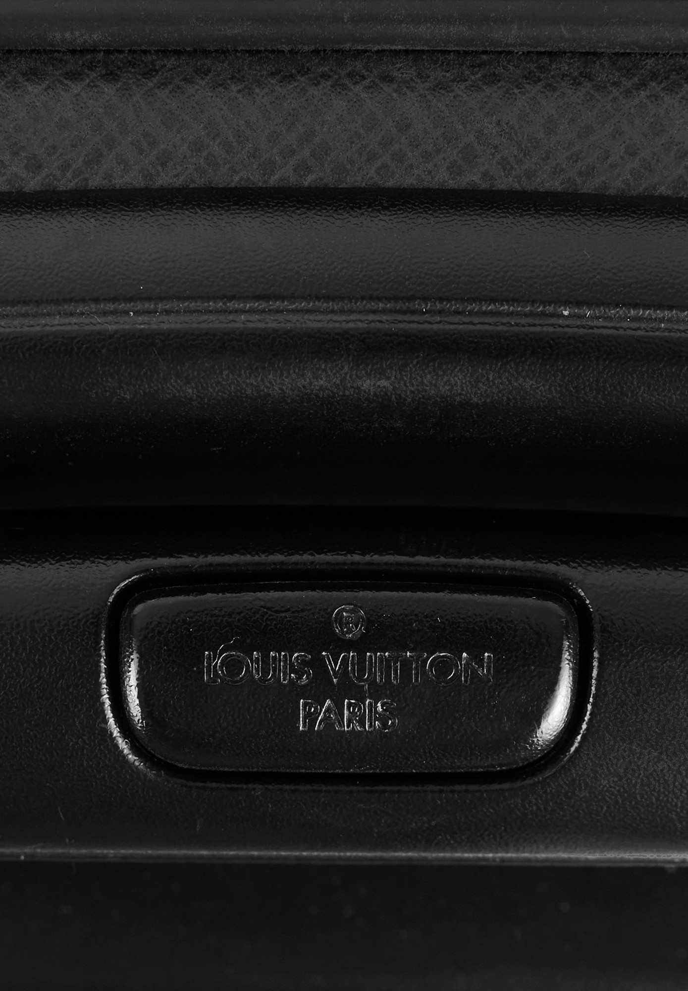 Чемодан Louis Vuitton Pégase Black Taiga Leather 55 