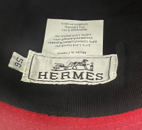 Красная шляпа Hermès