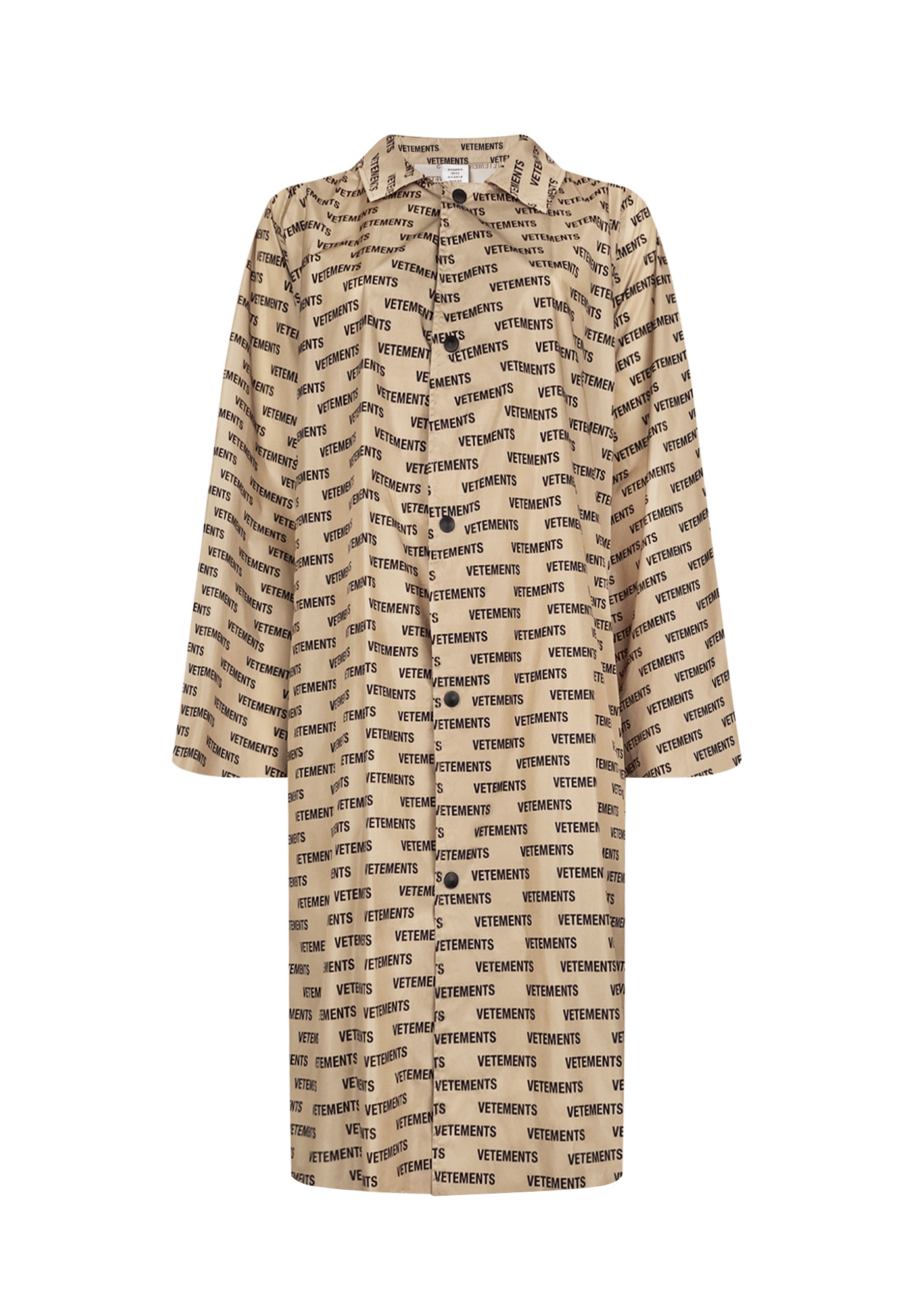 Бежевый плащ Vetements с надписями