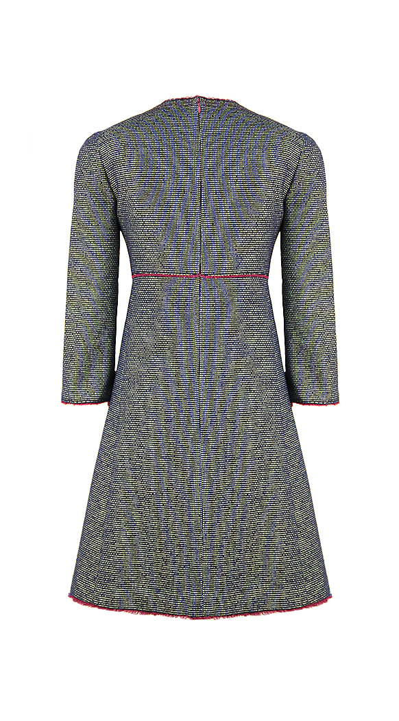 Платье Chanel с жемчужными пуговицами