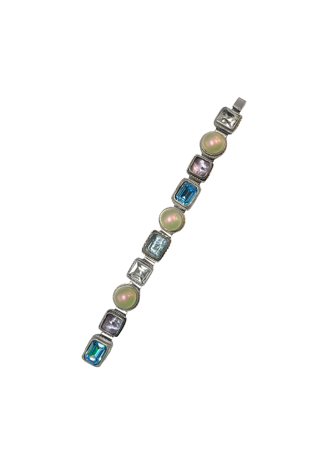 Серебристый браслет Chanel с кристаллами