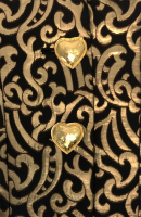 Черный жакет Yves Saint Laurent с золотистыми пуговицами