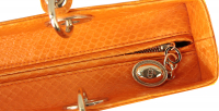 Оранжевая сумка Lady Dior