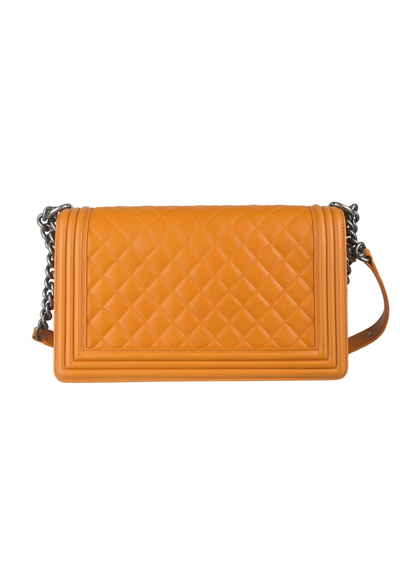 Стеганая оранжевая сумка Chanel Boy