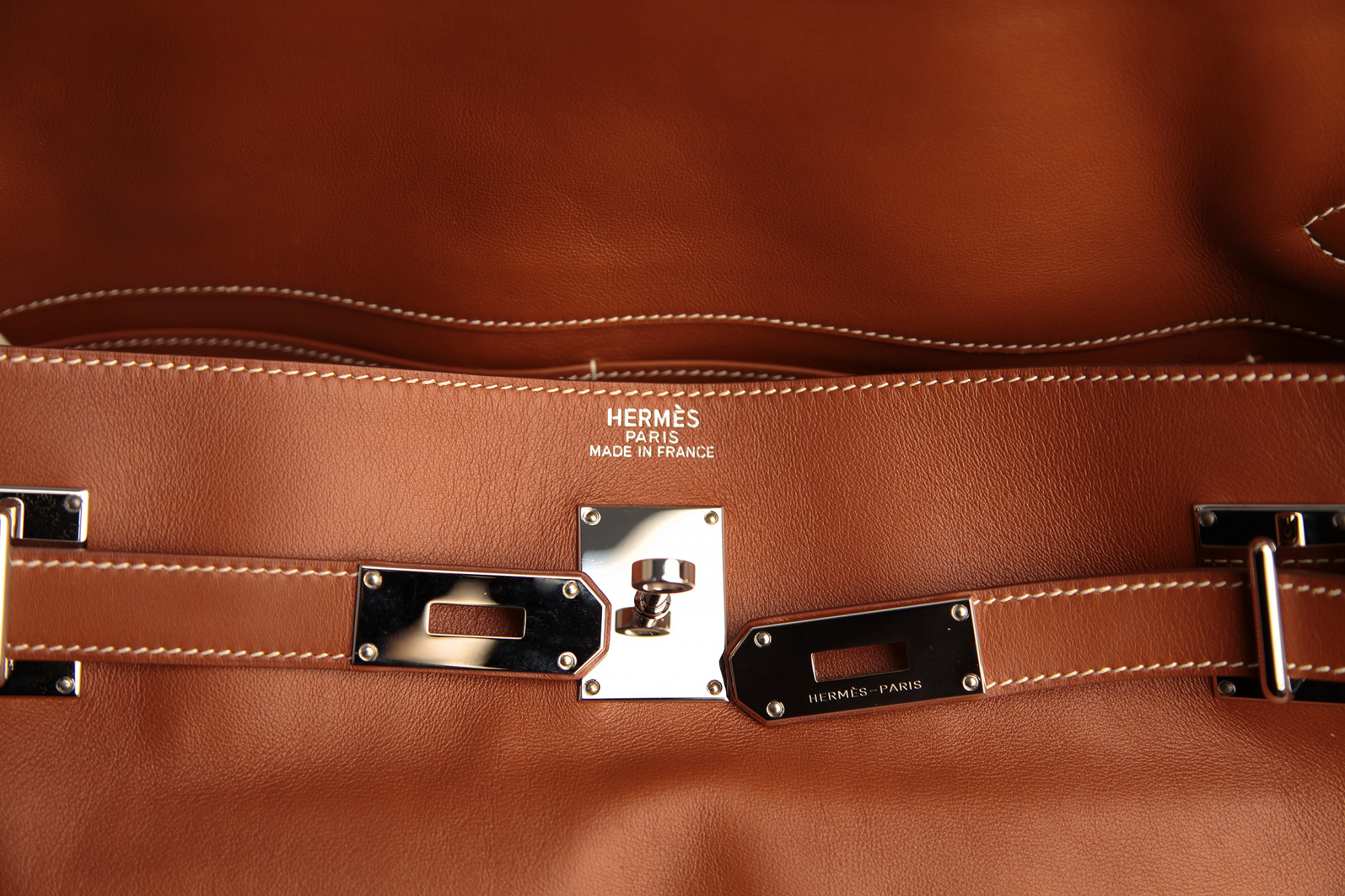 Сумка Hermès Kelly 50 Voyage в коже Swift