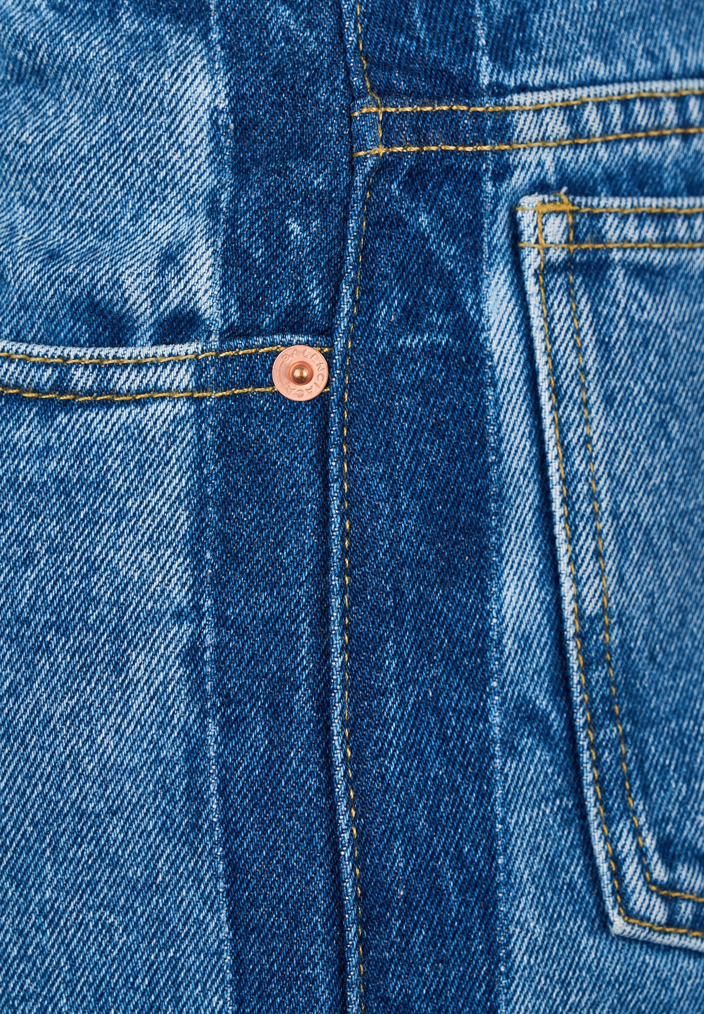 Синие джинсы Balenciaga