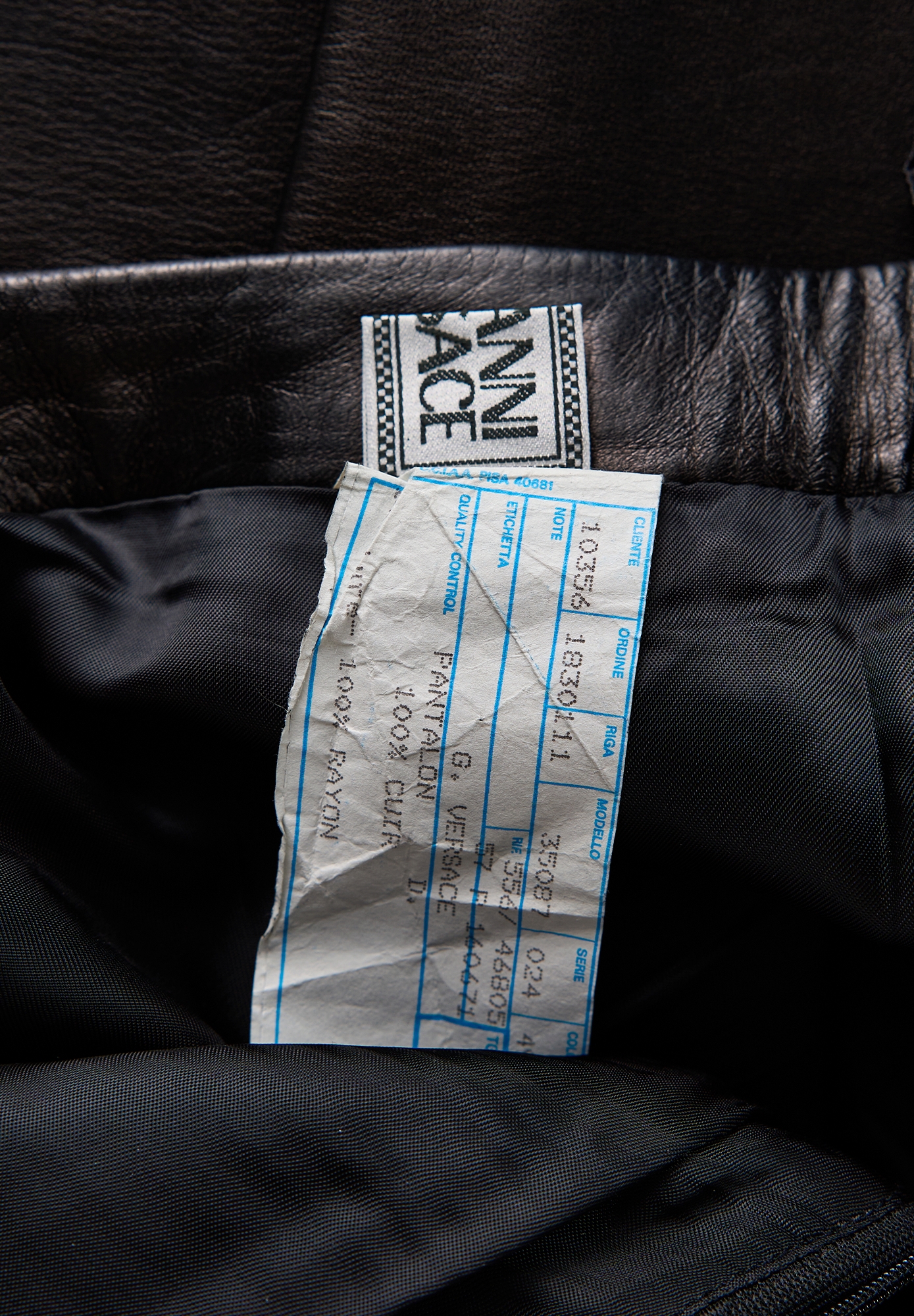 Черные кожаные брюки Versace