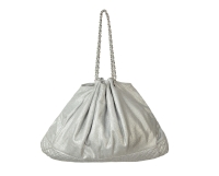 Объемная серебристая сумка Chanel