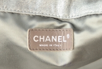 Объемная серебристая сумка Chanel