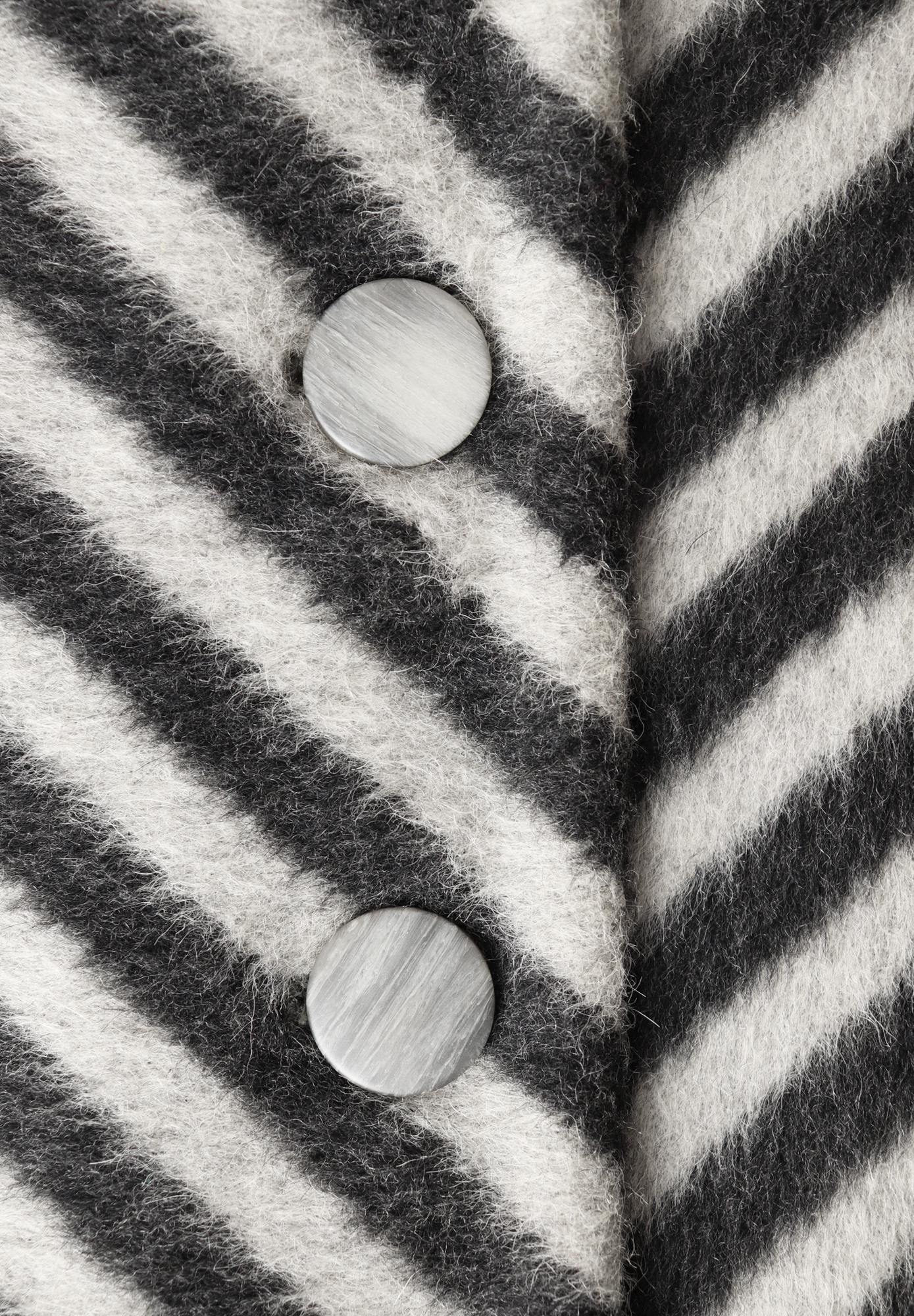 Пальто Giorgio Armani в полоску