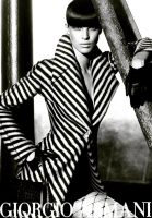 Пальто Giorgio Armani в полоску