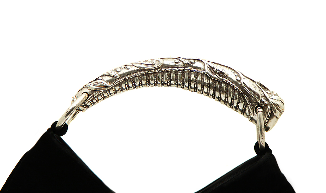 Бархатная сумка Yves Saint Laurent