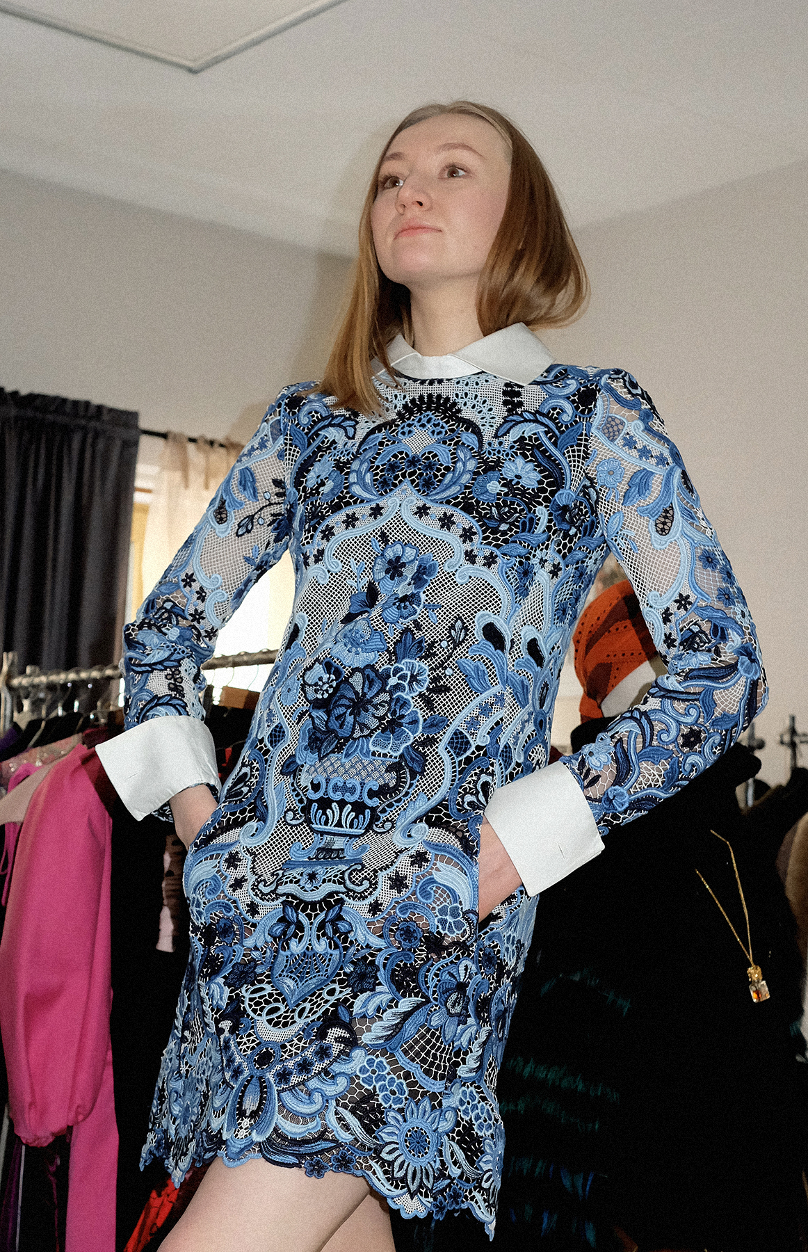 Кружевное платье Valentino