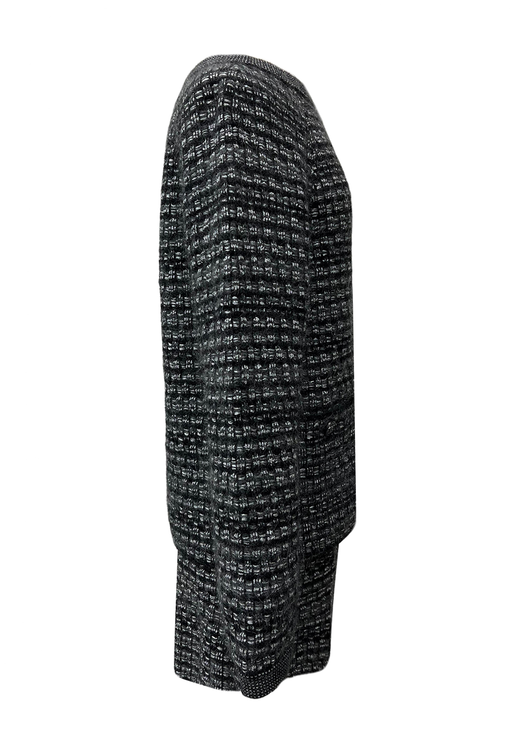 Серый костюм Chanel