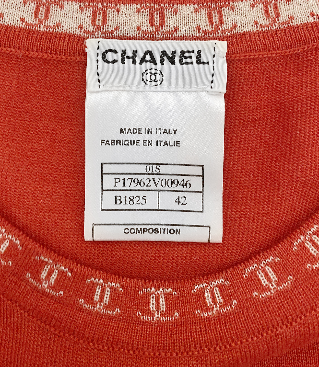 Комплект Chanel красный кардиган и топ