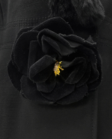 Чёрное пальто Dolce&Gabbana с цветком