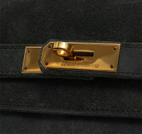 Черная замшевая сумка Hermès Kelly 28