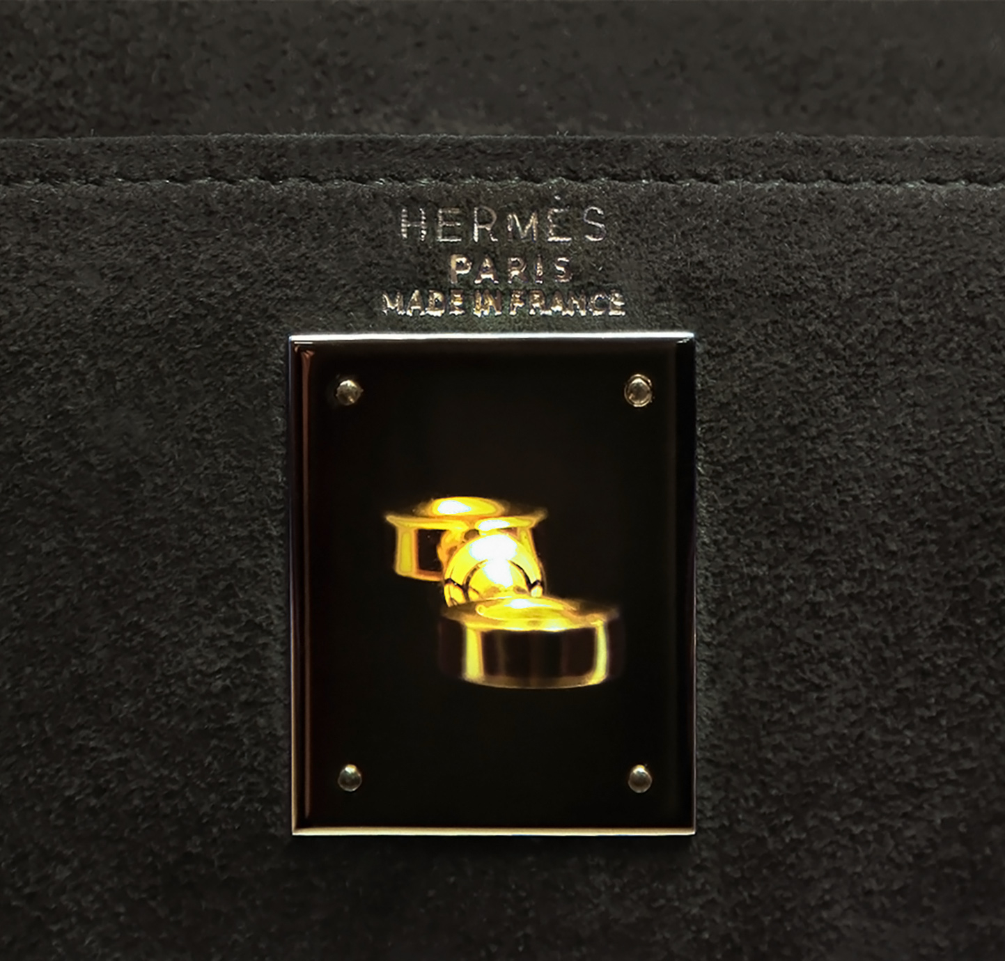 Черная замшевая сумка Hermès Kelly 28